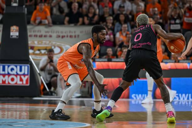 效力皇马是 效力皇马是